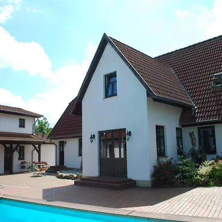 Geraeumige In Dargun Mit Pool, Cleaning Included