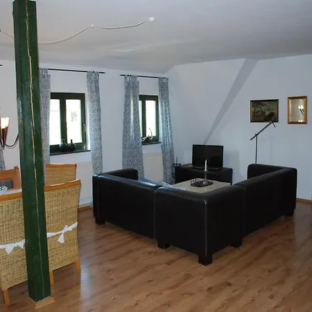Geraeumige In Dargun Mit Pool, Cleaning Included *