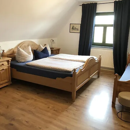 Apartamento Geraeumige In Dargun Mit Pool, Cleaning Included *